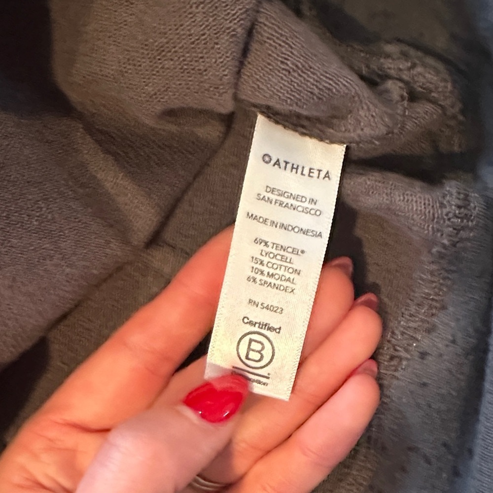 Athleta Studio to Street Splatter Crewneck – Heather Grey - Picture 2 of 6